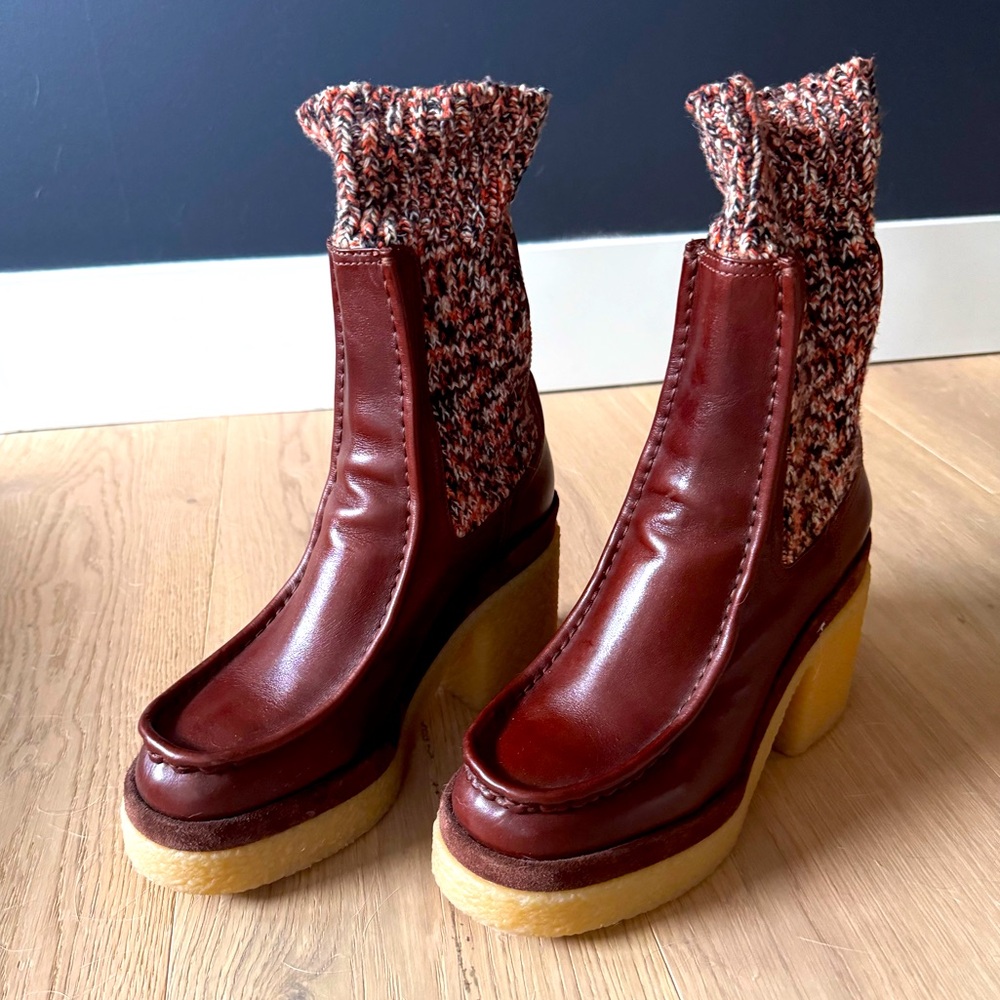 Chloè burgundy boots
